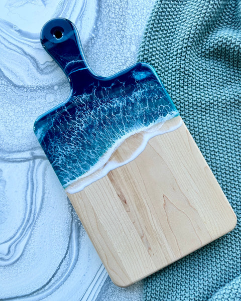 Planche de charcuterie côtière en érable avec poignée - 16" x 8" (#3648)