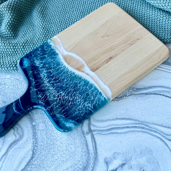 Planche de charcuterie côtière en érable avec poignée - 16" x 8" (#3648)