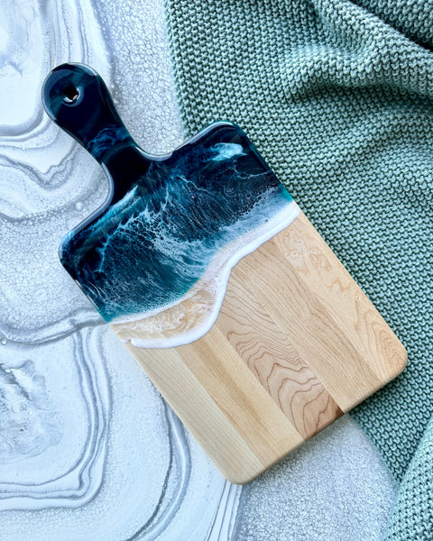 Planche de charcuterie côtière en érable avec poignée - 16" x 8" (#3648)