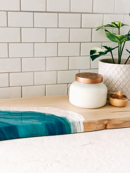 Course: Learn How to Make Your Own Epoxy Art Cheeseboard  - Coastal Vibes Edition